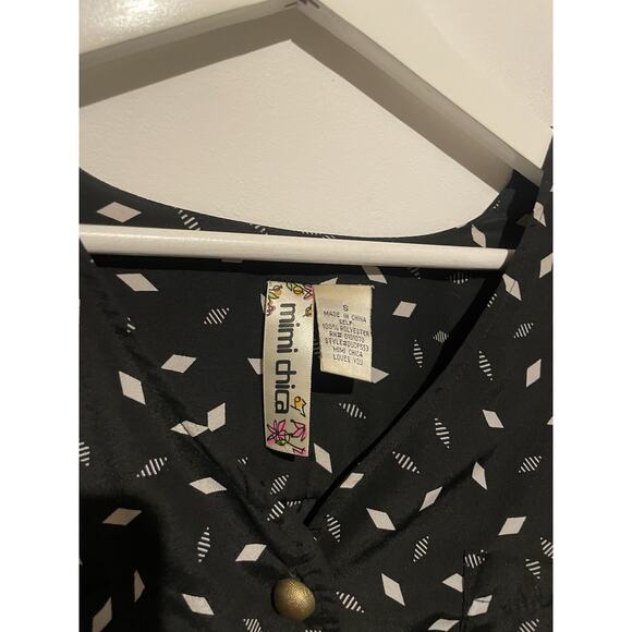 Mimi Chica Dress Juniors Small Black Capped Sleeve A Line Elastic Waist - Picture 2 of 5